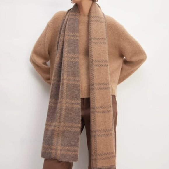 NWOT Everlane Alpaca Patterned Scarf in Cocoa & Tiger's Eye - Picture 5 of 13